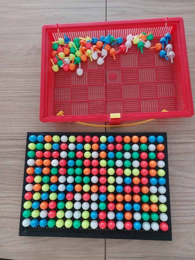 Tekenbord met pinnen (soort ministeck voor kleine kinderen), Ophalen of Verzenden, Zo goed als nieuw, Met licht