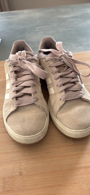 Adidas sneakers te koop, Ophalen, Adidas, Beige, Sneakers of Gympen