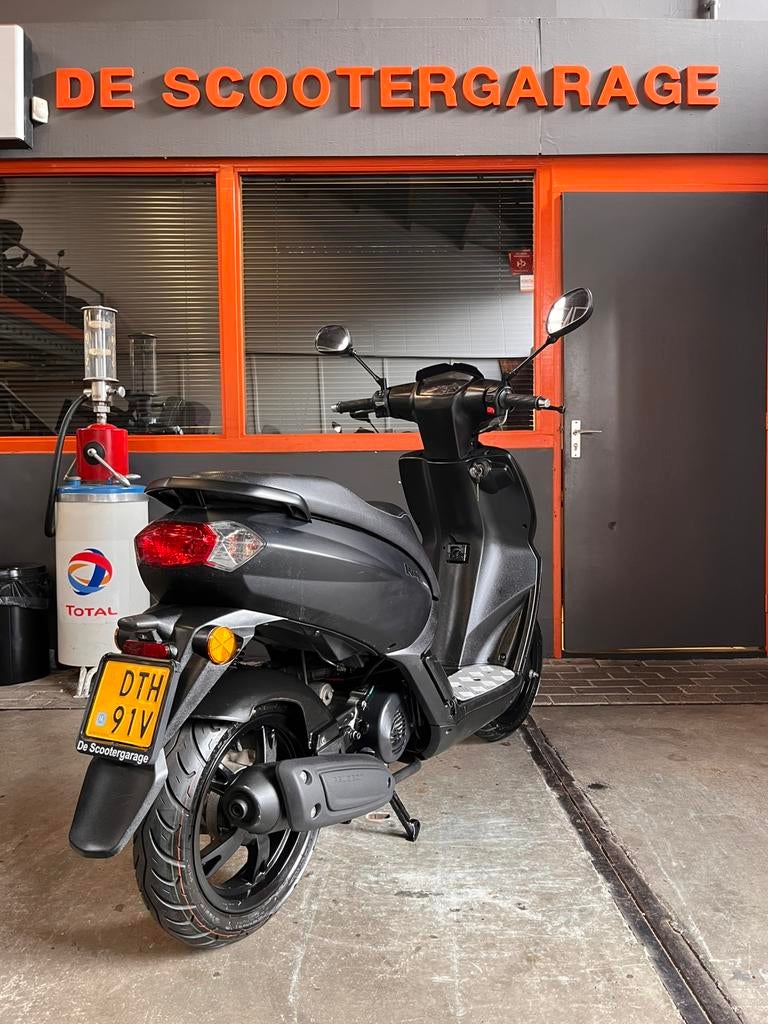 Peugeot kisbee brom 45km 2019, Peugeot, Gebruikt, Maximaal 45 km/u, Peugeot