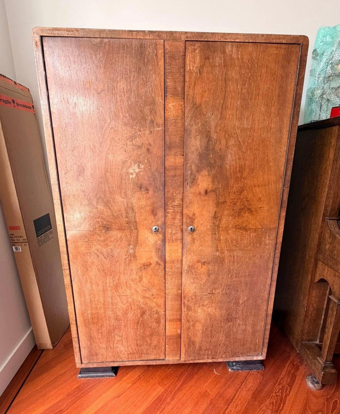 Kleding kast, Antiek en Kunst, Antiek | Meubels | Kasten, Ophalen
