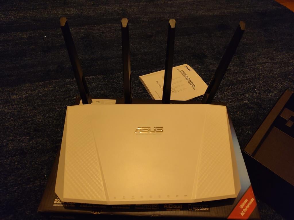 Asus RT-AC87W AC2400 Dual-Band Gigabit WiFi Router, Ophalen of Verzenden, Zo goed als nieuw, Router, Asus