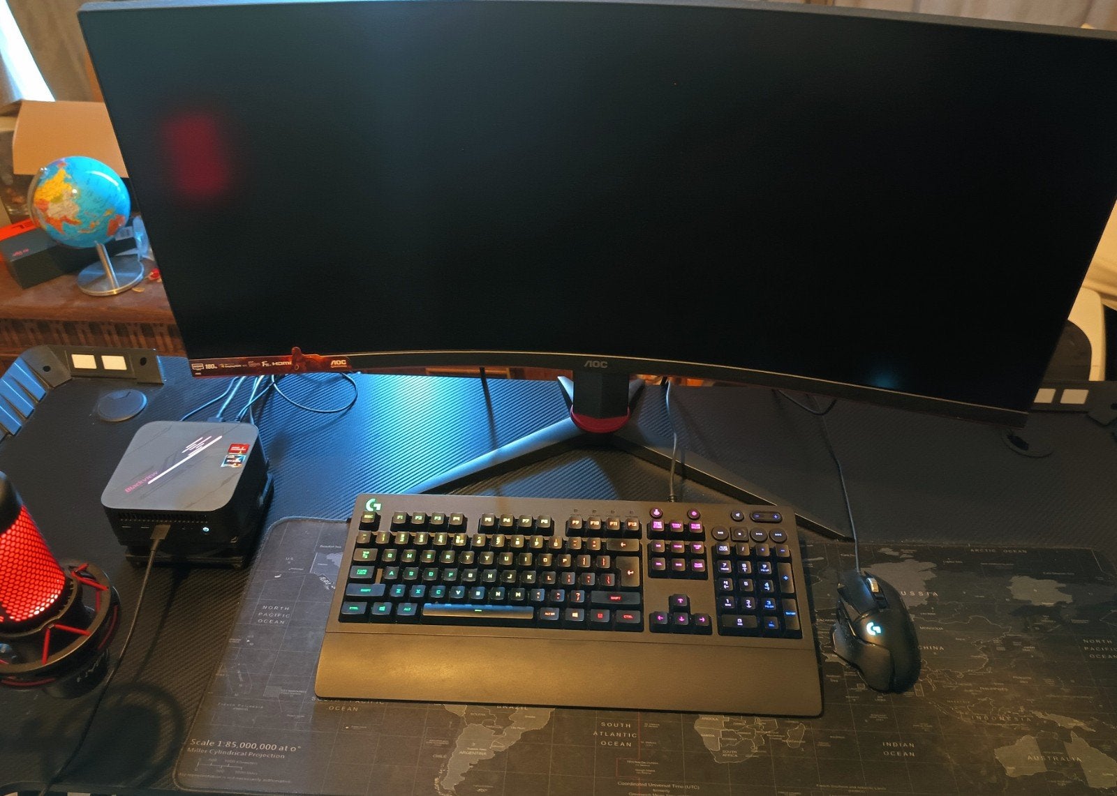 Gaming Set: Monitor, PC, Toetsenbord, Muis, Microfoo, Computers en Software, 2 tot 3 Ghz, 32 GB, Blackview, AOC, Logitech, Ophalen of Verzenden