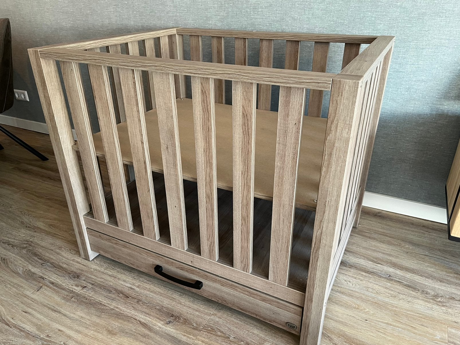 TWF Box Met Lade Jasper Bruin, Kinderen en Baby's, Boxen, Ophalen, Gebruikt, Boxkleed