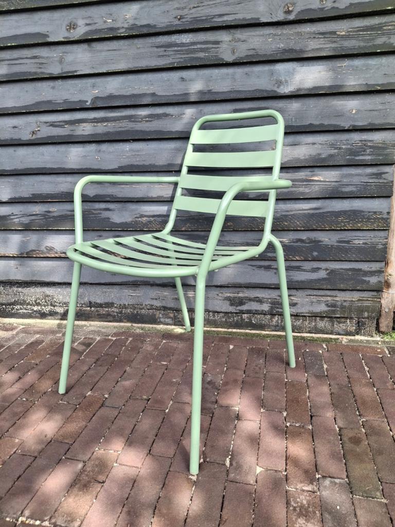 Tuinstoelen Kwantum - 3 stuks met kussens, z.g.a.n., Tuin en Terras, Tuinstoelen, Ophalen, Zo goed als nieuw, Metaal, Stapelbaar
