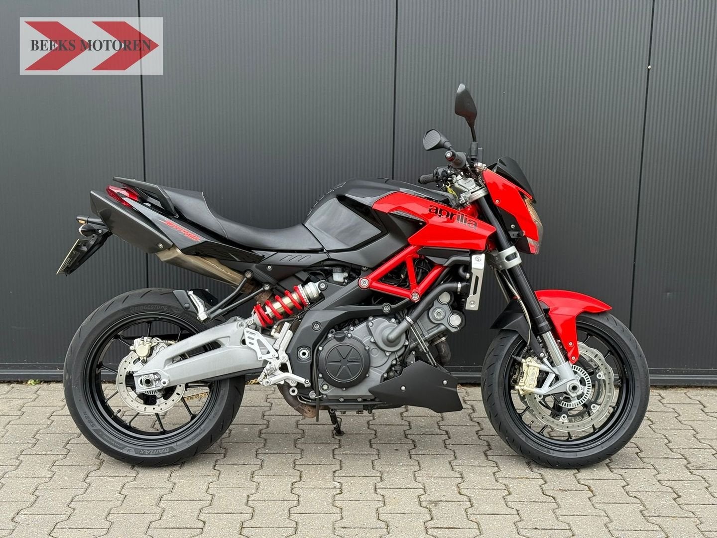 NETTE APRILIA SHIVER SL 750 ABS - GROOT ONDERH. A2/35KW mog., Motoren, 750 cc, 2 cilinders, Motorrijbewijs A, Bedrijf