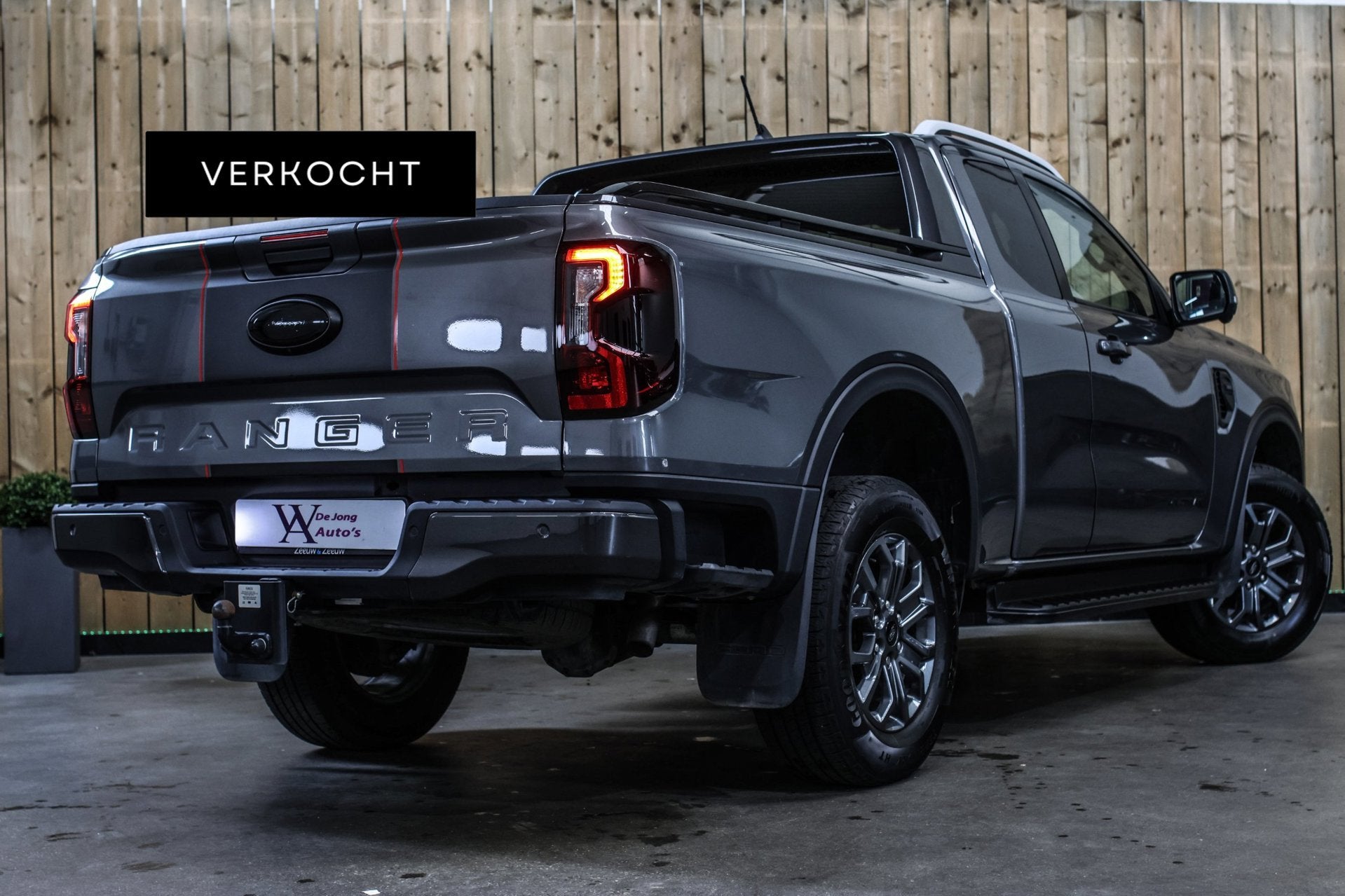 Ford RANGER 2.0 Super Cab EcoBlue Wildtrak *Trekhaak*360 Cam, Auto's, Automaat, Dealer onderhouden, Gebruikt, 4 cilinders