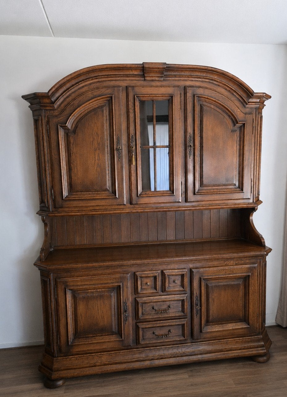 Antieke Eiken Buffetkast met  Vitrine - Klassiek Design, Ophalen