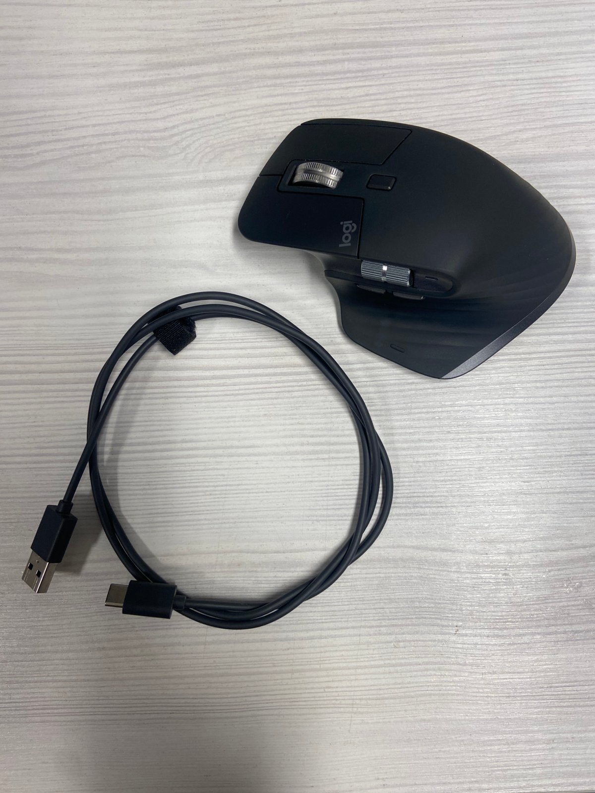 logi MX Master 3S, Computers en Software, Dockingstations, Ophalen of Verzenden, Gebruikt, USB-hub, Harde schijf