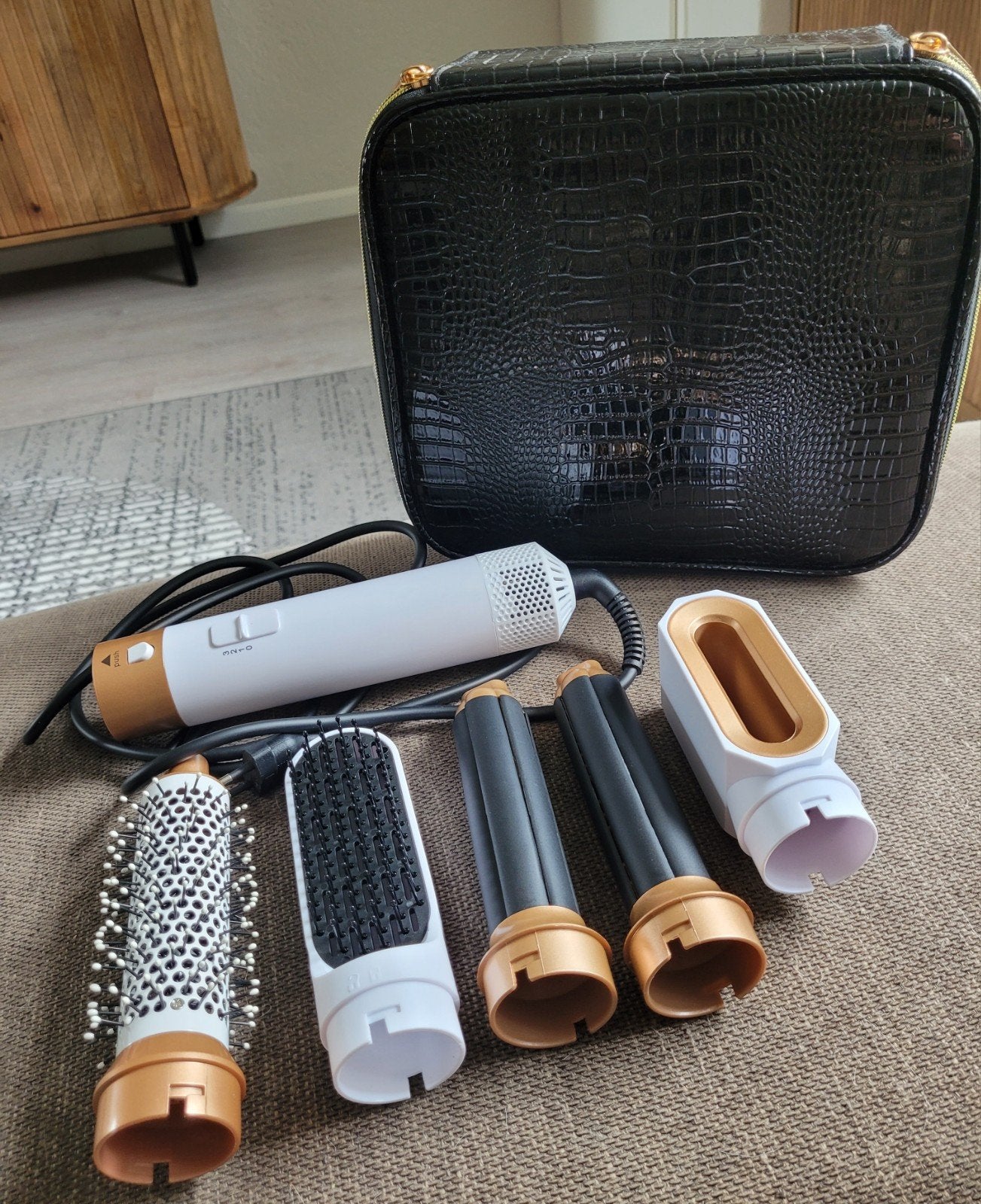 Airstyler - Multistyler Föhn Airwraper 5 in 1 NIEUW
Föhnbor, Sieraden, Tassen en Uiterlijk, Ophalen, Nieuw, Föhn of Haardroger