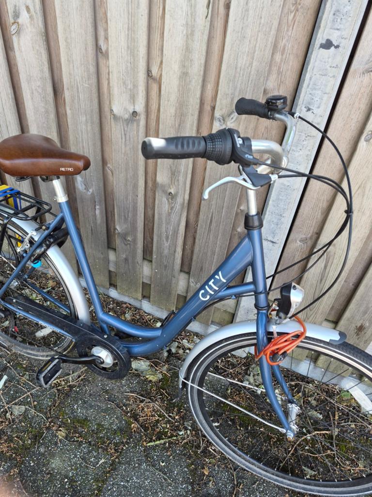 City fiets met versnellingen en bagagedrager, Fietsen en Brommers, Fietsen | Dames | Damesfietsen, Overige merken, Terugtraprem