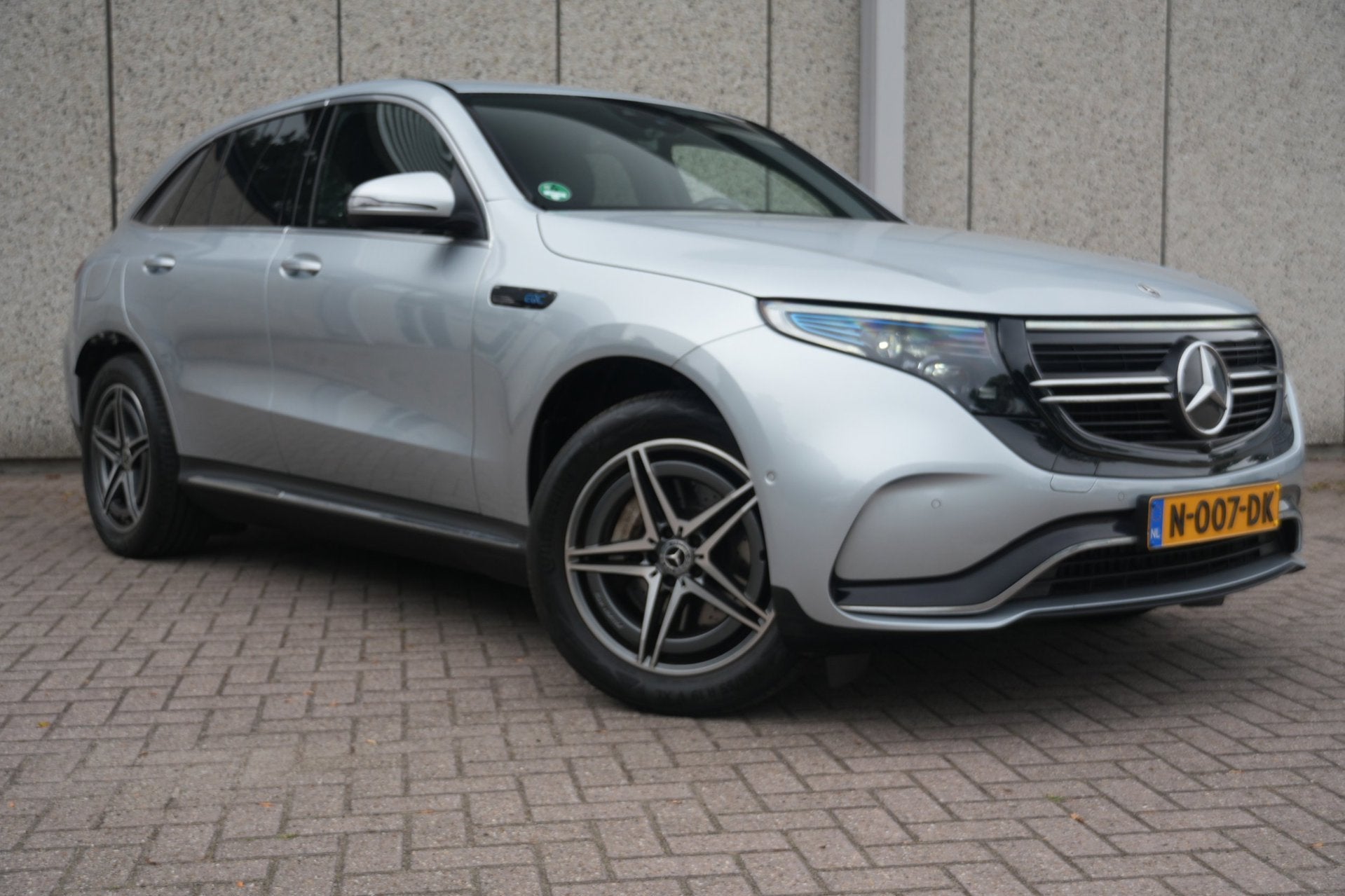 Mercedes-Benz Eqc
