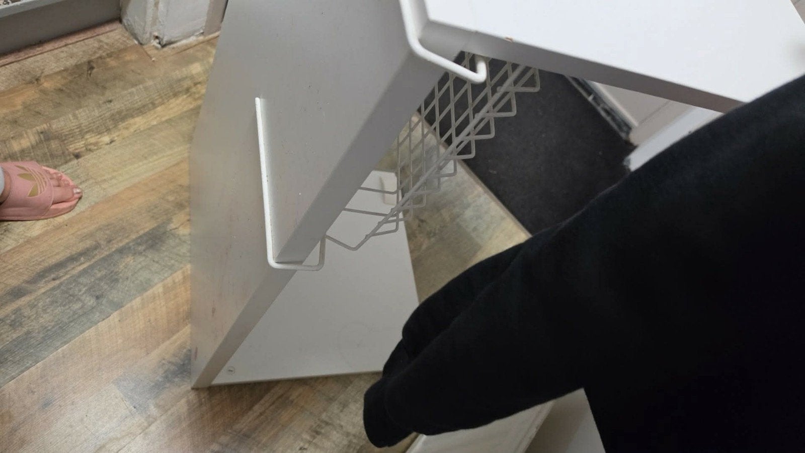 Gratis IKEA kinderbureau - nog schoon te maken, Huis en Inrichting, Bureaus, Ophalen, Gebruikt, Kinderbureau, IKEA
