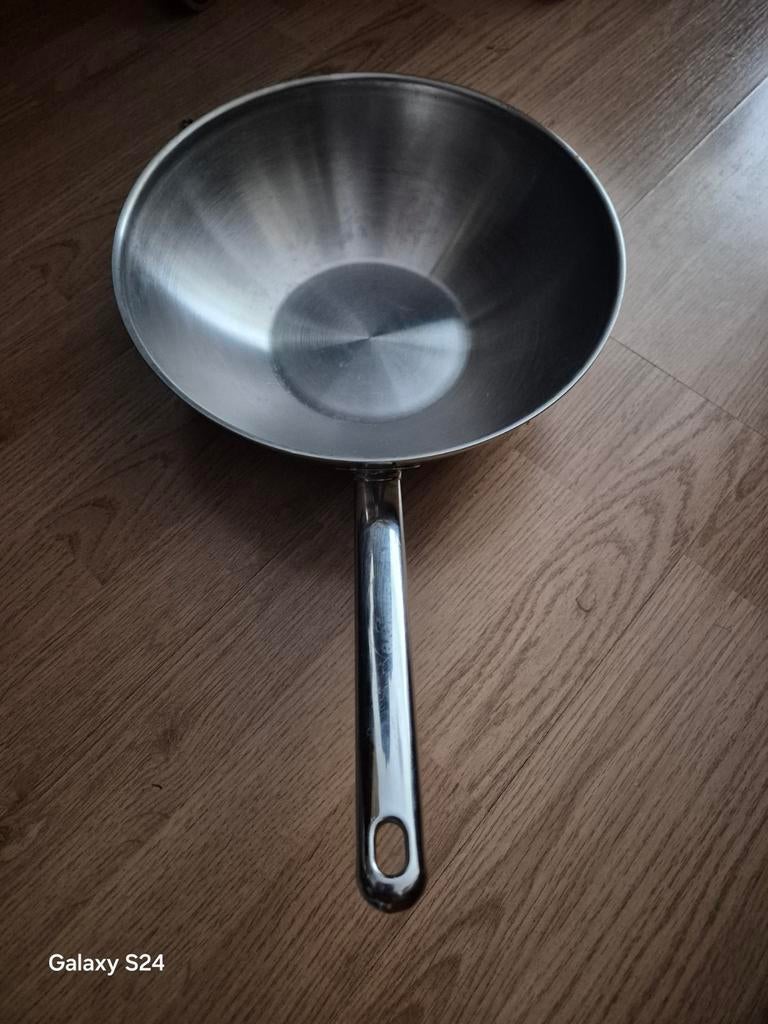 Wokpan RVS 32 cm, Huis en Inrichting, Keuken | Potten en Pannen, Ophalen of Verzenden, Zo goed als nieuw, Rvs, Wok