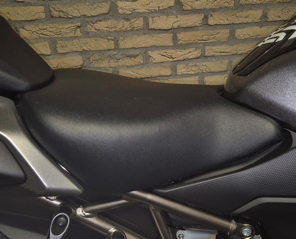 Suzuki GSXS-1000GT GSXS-1000GX Comfortzadel NIEUW, Motoren, Onderdelen | Suzuki, Ophalen of Verzenden, Nieuw