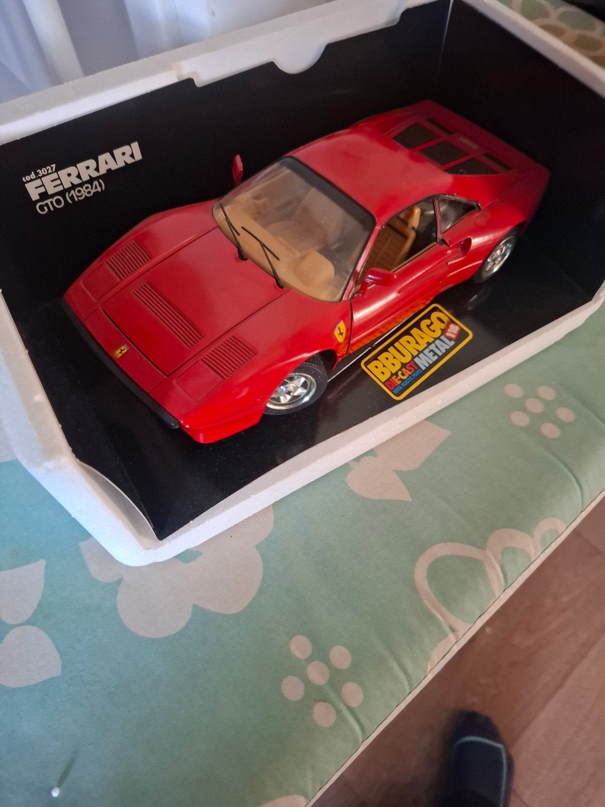 Burago Ferrari GTO (1984) schaalmodel 1:18, Ophalen, Zo goed als nieuw