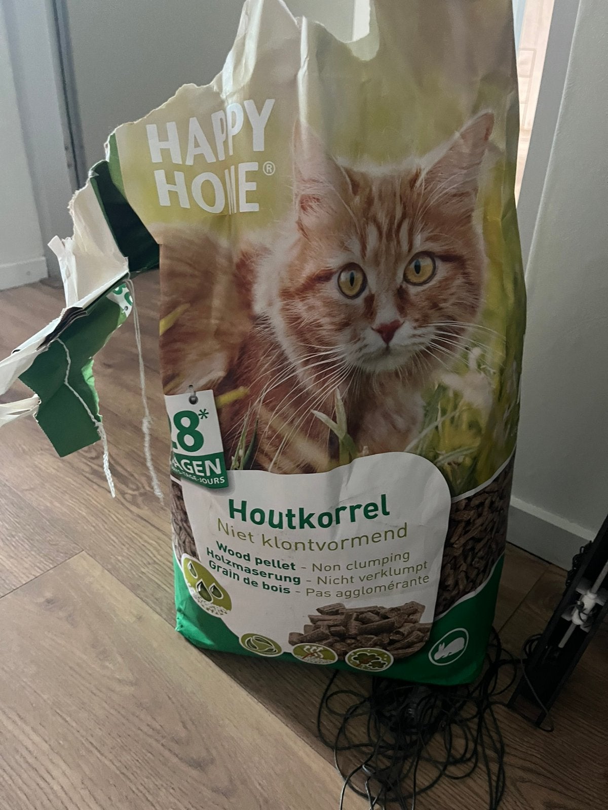 Gratis ophalen! Houtkorrels, halve zak; dus open., Ophalen