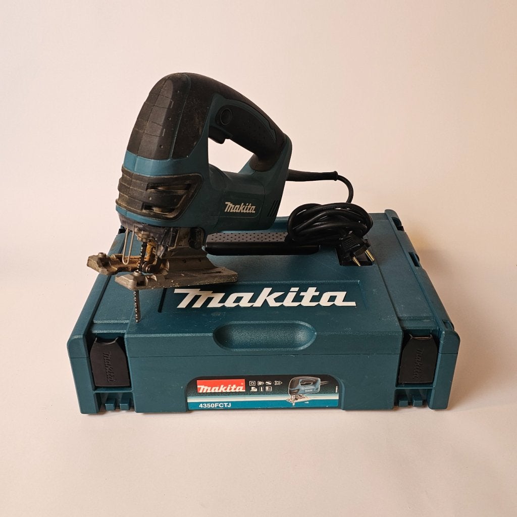 Makita 4350FCTJ Decoupeerzaag in Mbox - 720W - D-greep - var, Makita, Gebruikt, Support@makita.com, Makita Corporation, 3-11-8, Sumiyoshi-cho, 
Anjo, Aichi 446-8502
Japan