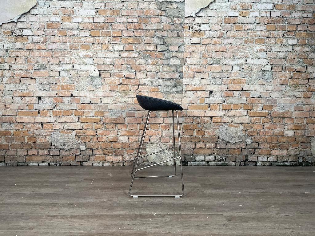 Hay AAS grijs bij TheReSales, Huis en Inrichting, Stoelen, Ophalen, Design, Zo goed als nieuw, Stof