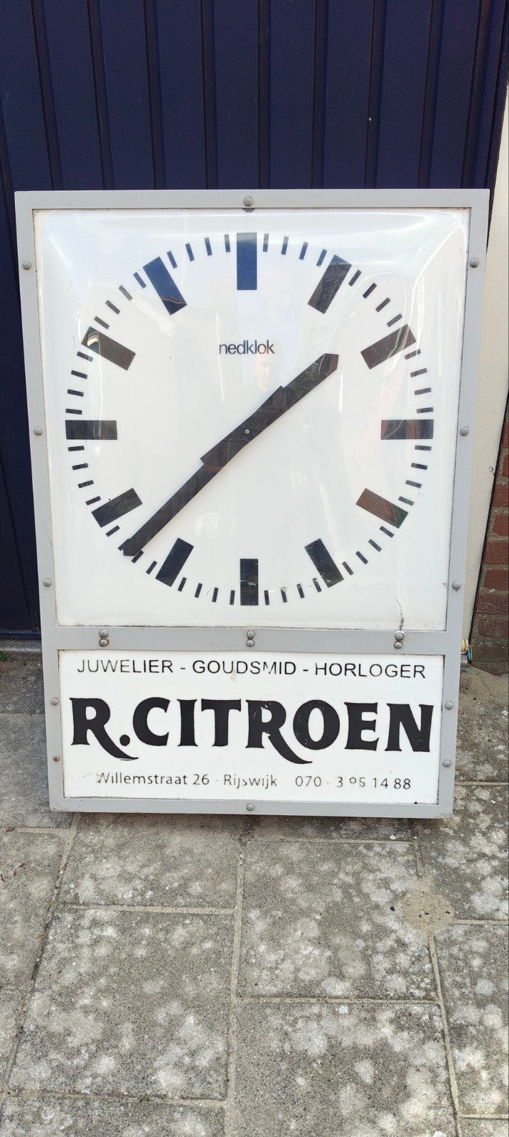 Nedklok dubbelzijdige klok, Huis en Inrichting, Woonaccessoires | Klokken, Ophalen, Gebruikt, Wandklok