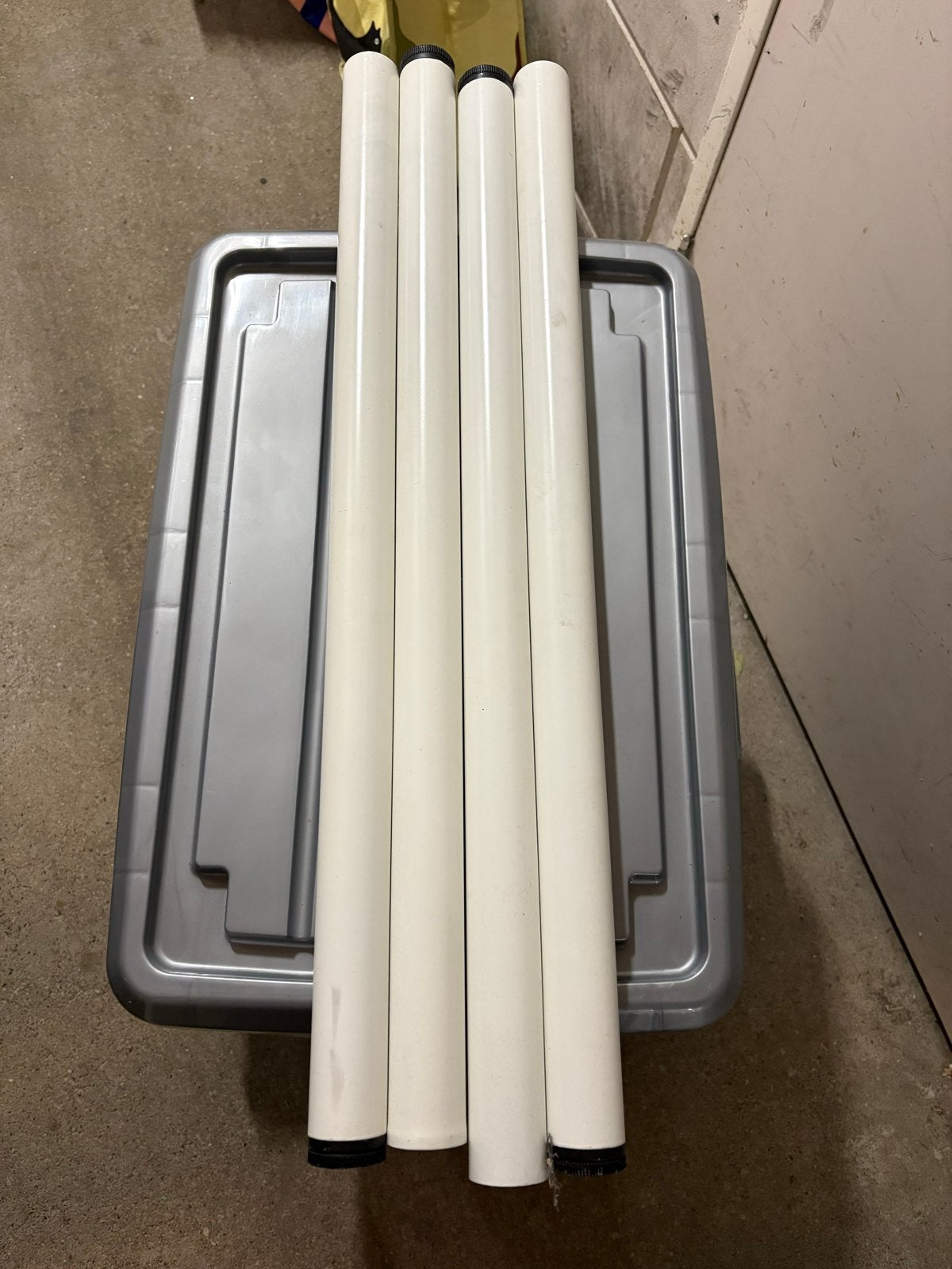 4 witte tafelpoten, verstelbaar, Tafelpoot, Minder dan 50 cm, Gebruikt, 50 tot 100 cm