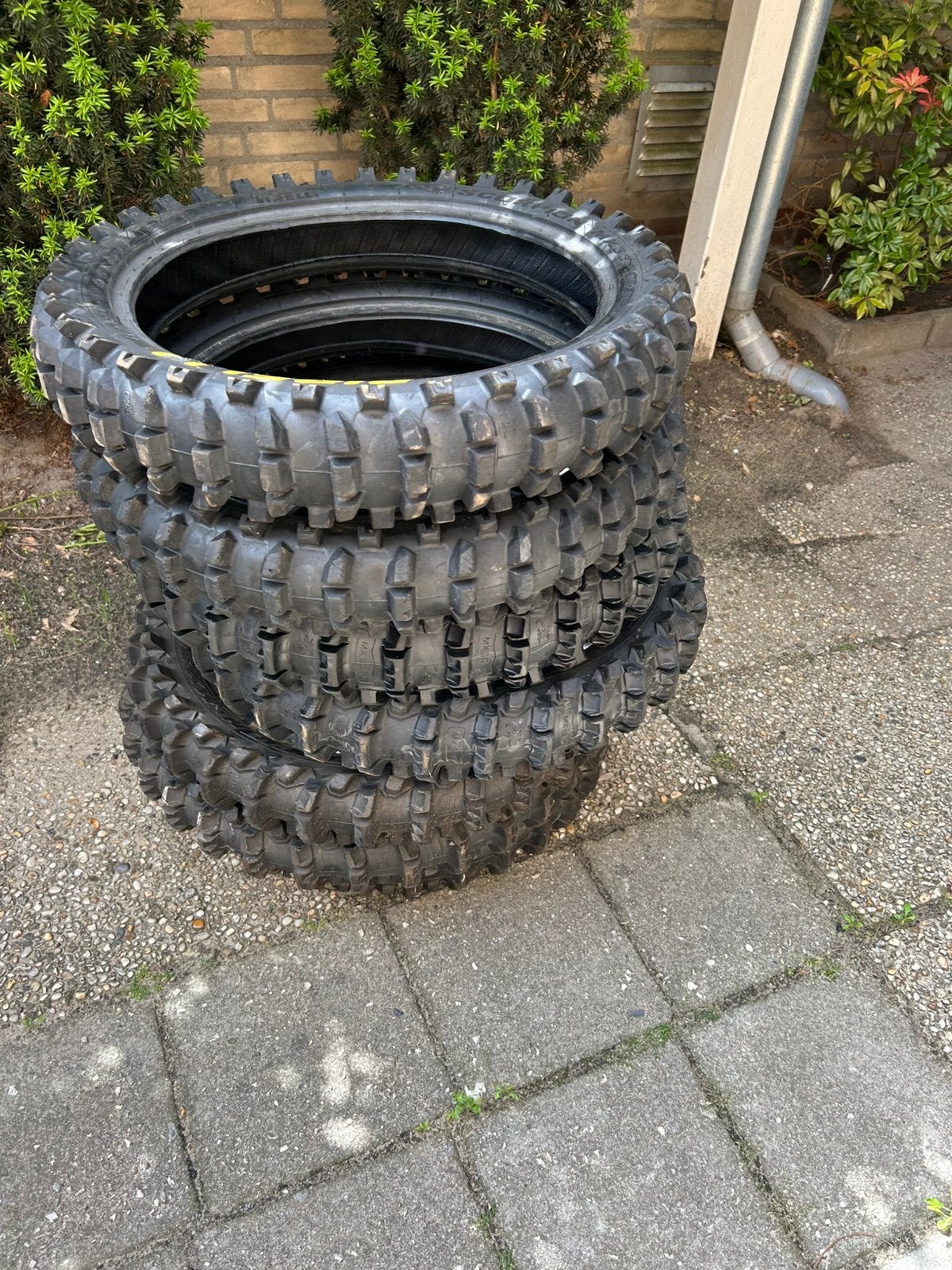 Cross banden, Ophalen, Zo goed als nieuw