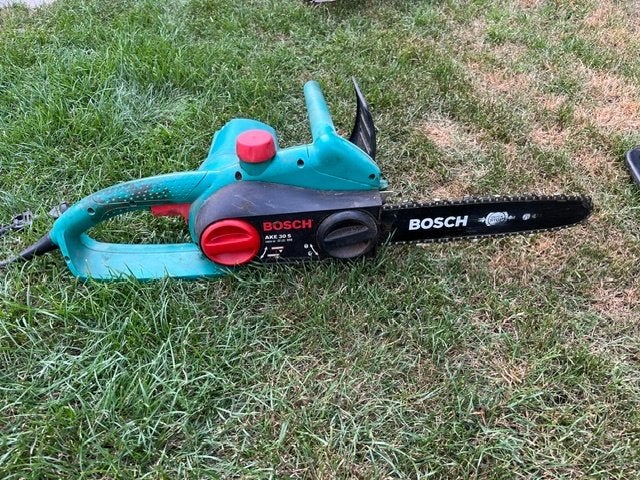 Bosch kettingzaag AKE30S extra ketting/Bosch olie pakket €65, Ophalen, Gebruikt, Kettingzaag, 30 tot 70 mm