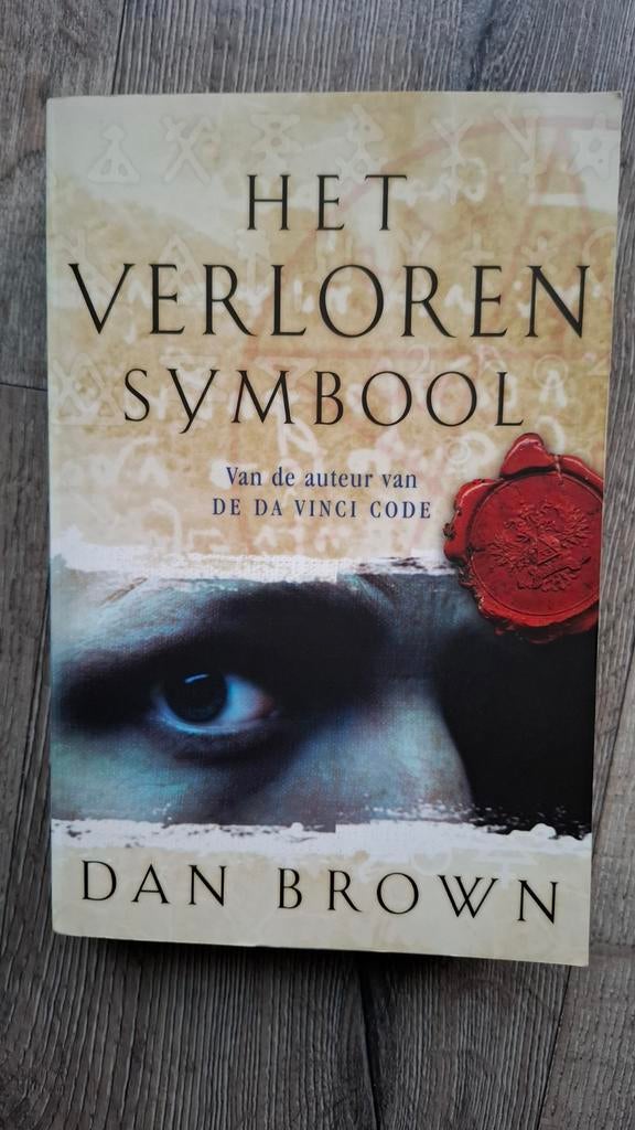 Dan Brown - Het verloren symbool, Ophalen of Verzenden, Zo goed als nieuw, Nederland, Dan Brown