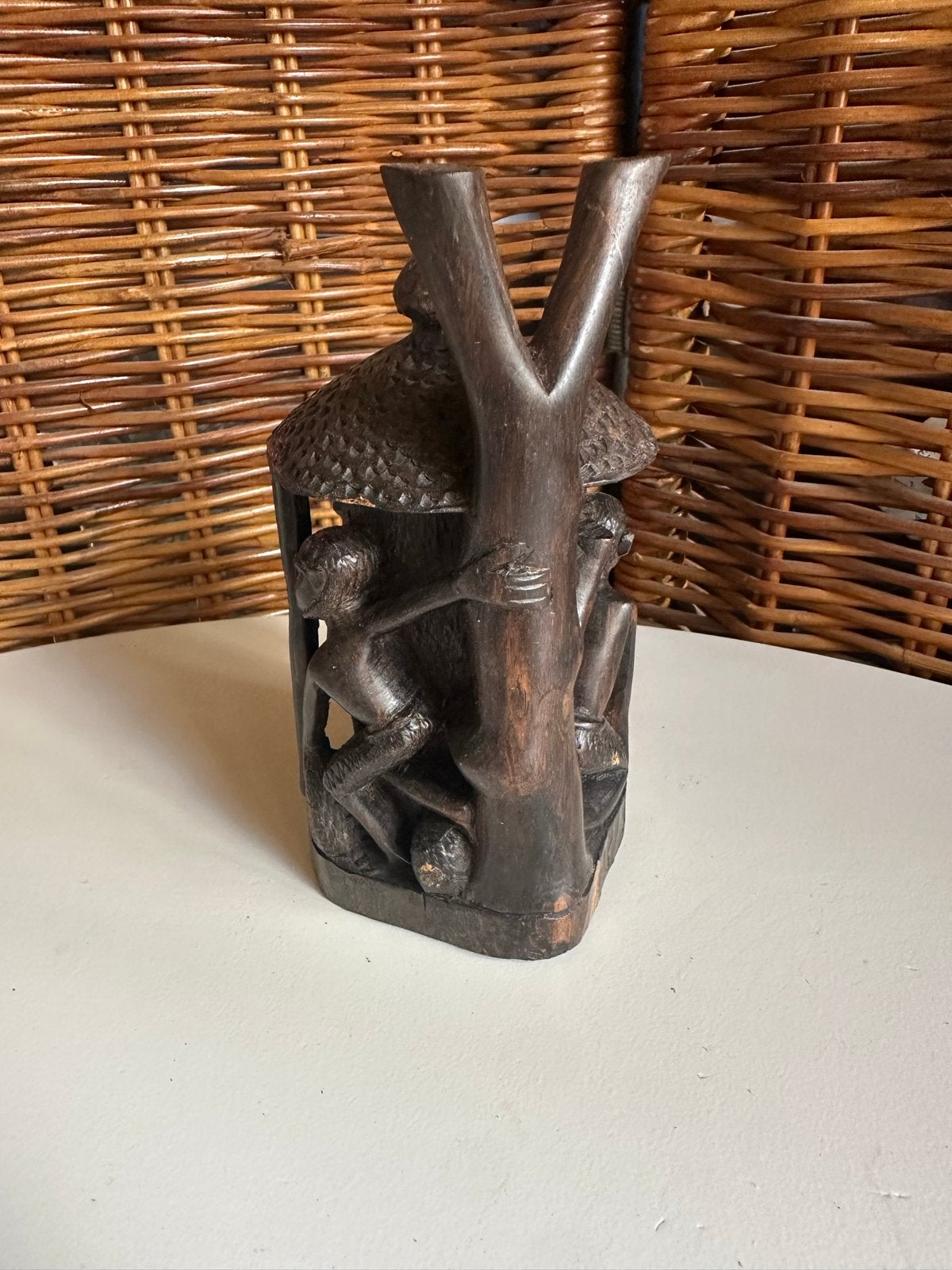 Handgesneden Afrikaans houten beeldje - Uniek kunstwerk, Ophalen of Verzenden