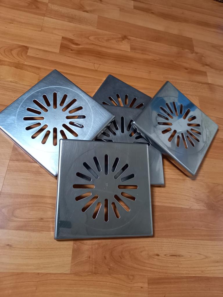 Aquaberg vloerput / put rooster,op te halen in ruil voor een, Ophalen, Gebruikt