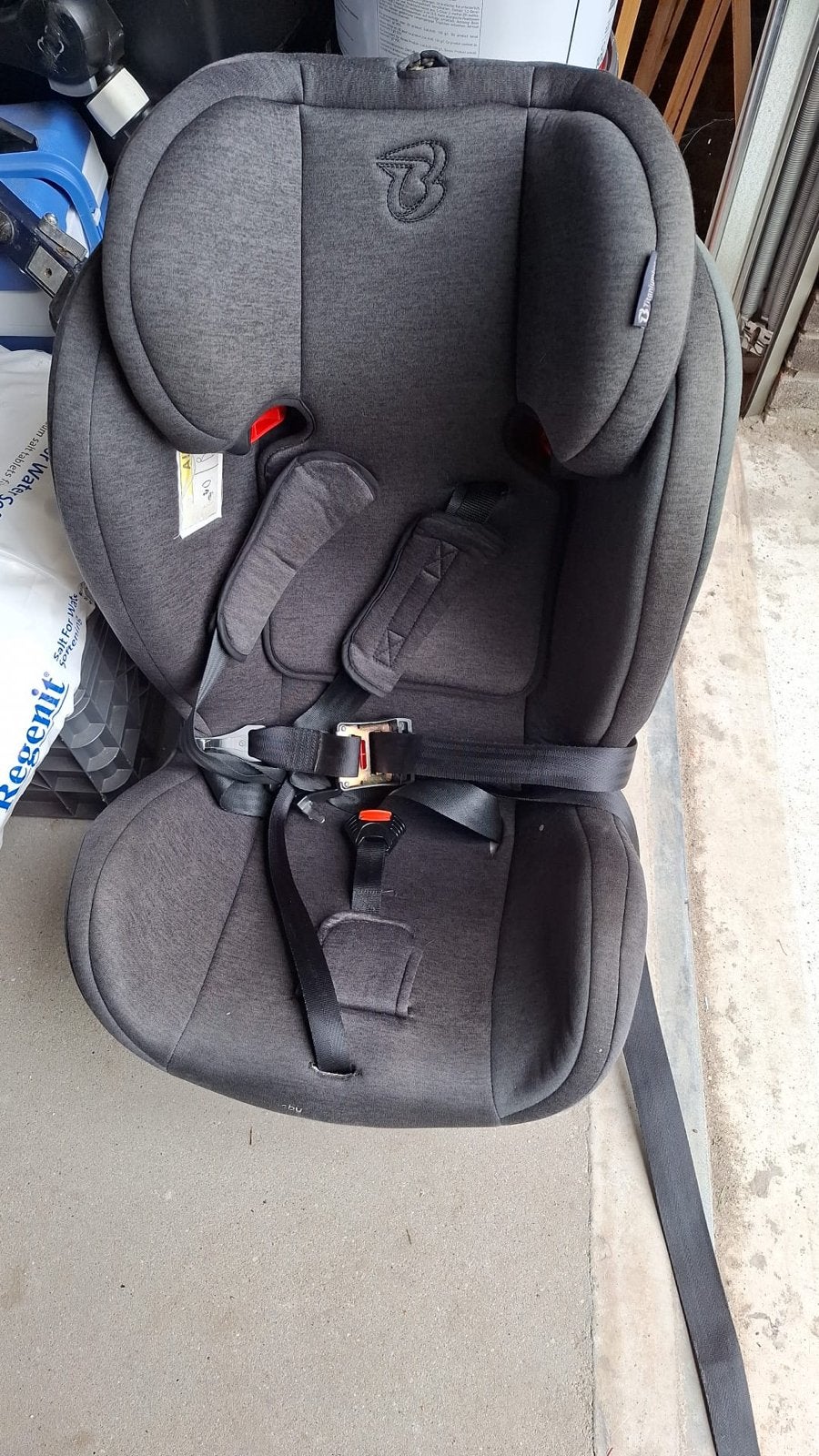 2x gebruikte Titanium Baby autostoel 9-36 KG, Kinderen en Baby's, Autostoeltjes, Overige merken, Ophalen of Verzenden, 9 t/m 36 kg