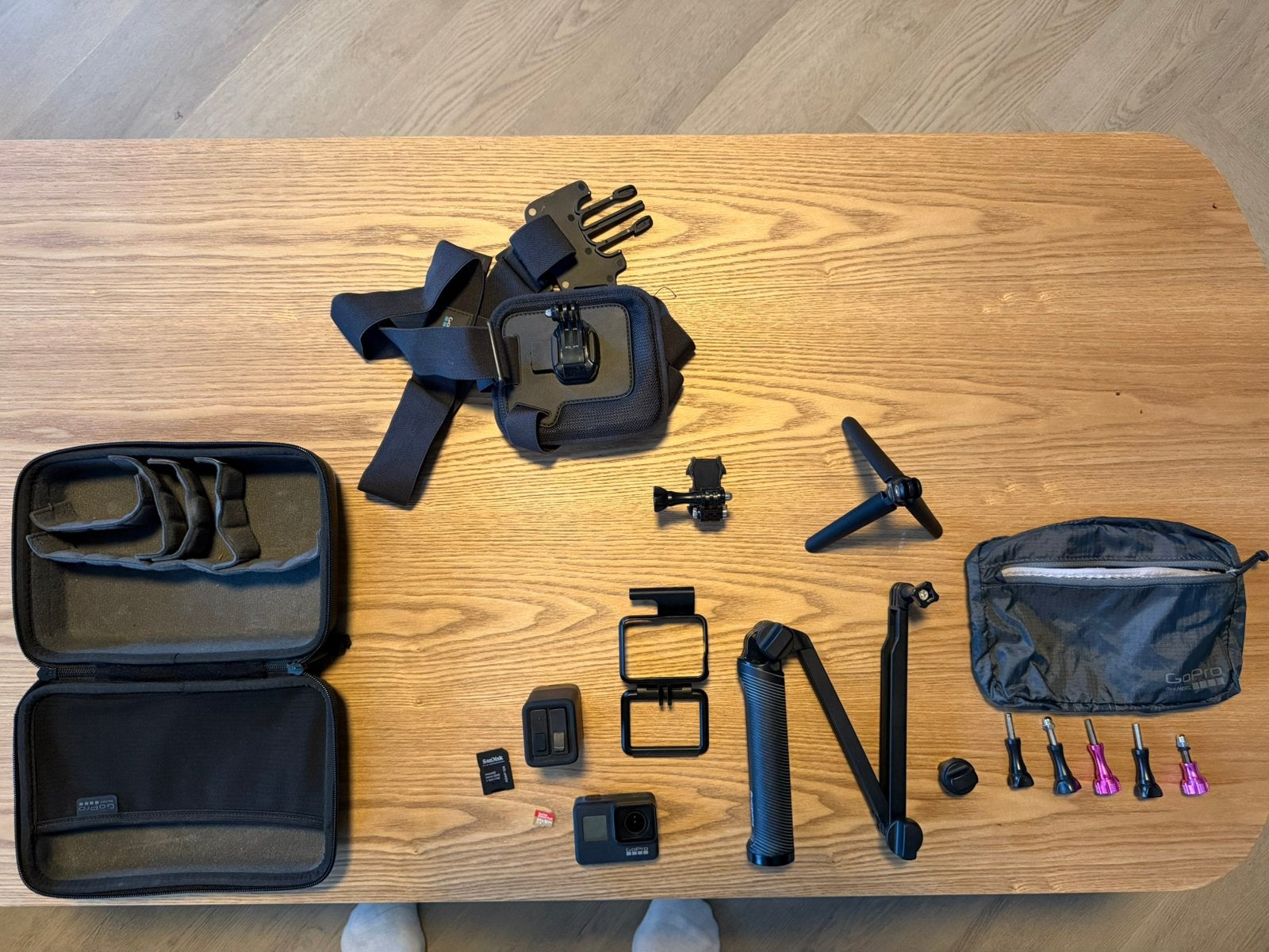 GoPro Hero 7 Black + 64GB SD, 3-Way, Dual Charger, Case