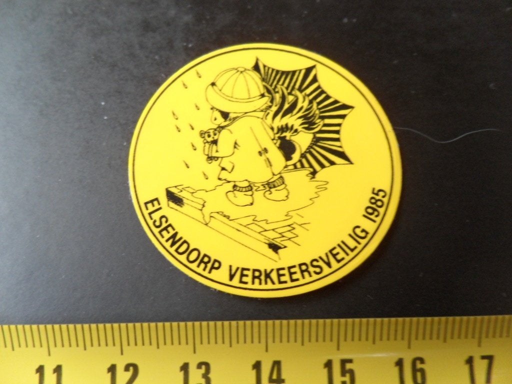 sticker Politie Rijkspolitie Elsendorp Verkeersveilig 1985, Ophalen, Zo goed als nieuw