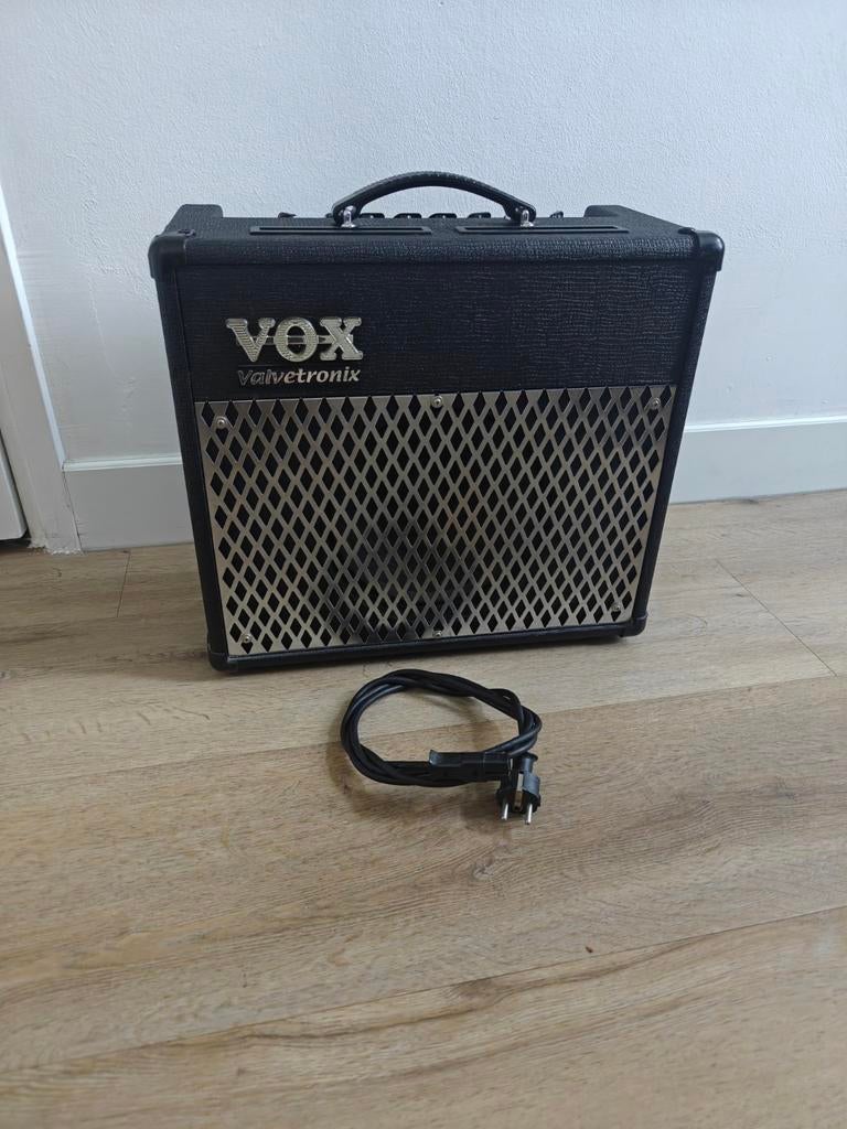 VOX Valvetronix 45watt, Ophalen of Verzenden, Zo goed als nieuw, Minder dan 50 watt