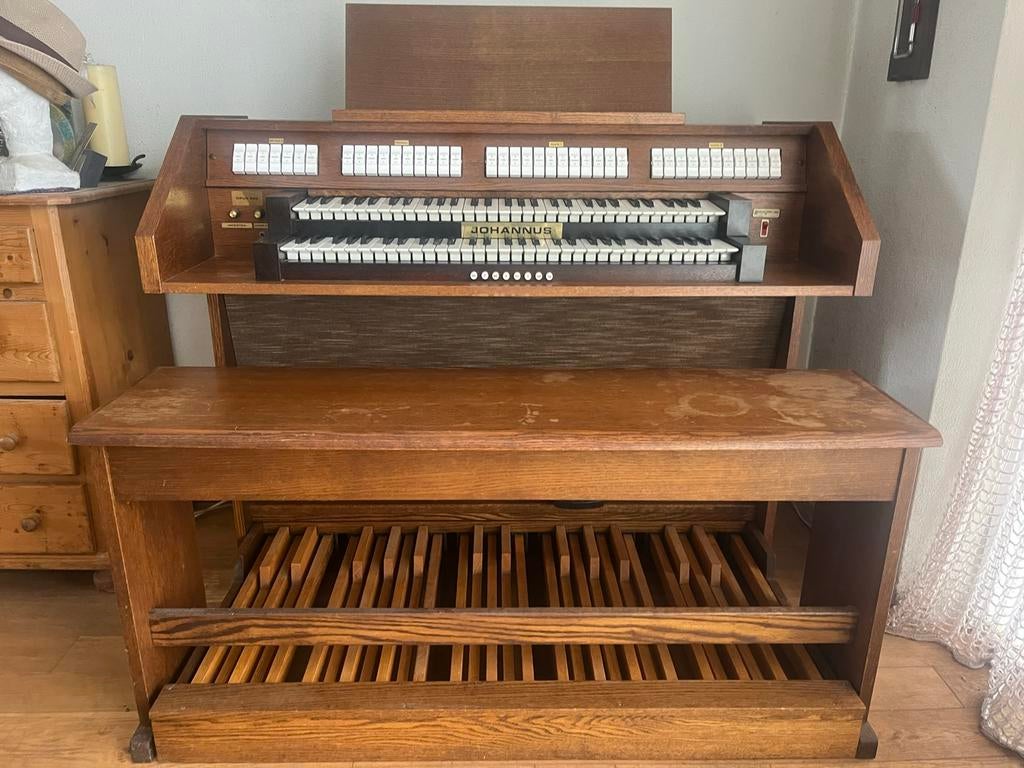Johannus Orgel met 2 klavieren en pedaal, Muziek en Instrumenten, Ophalen, Gebruikt, 2 klavieren, Orgel