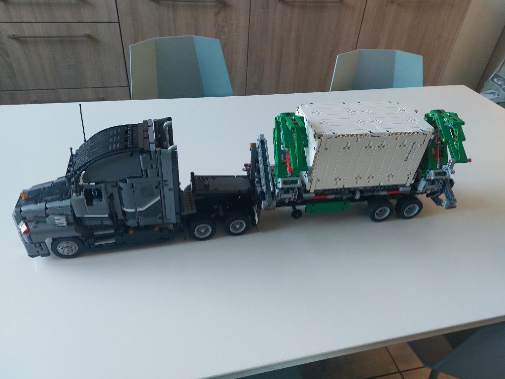 technic Lego 42078 Mack Anthem, Kinderen en Baby's, Speelgoed | Duplo en Lego, Lego, Ophalen of Verzenden, Zo goed als nieuw, Technic
