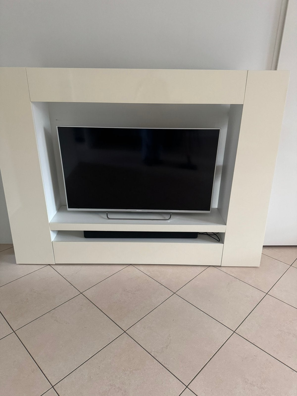 TV kast met veel opberg ruimte., Ophalen, Zo goed als nieuw, 25 tot 50 cm