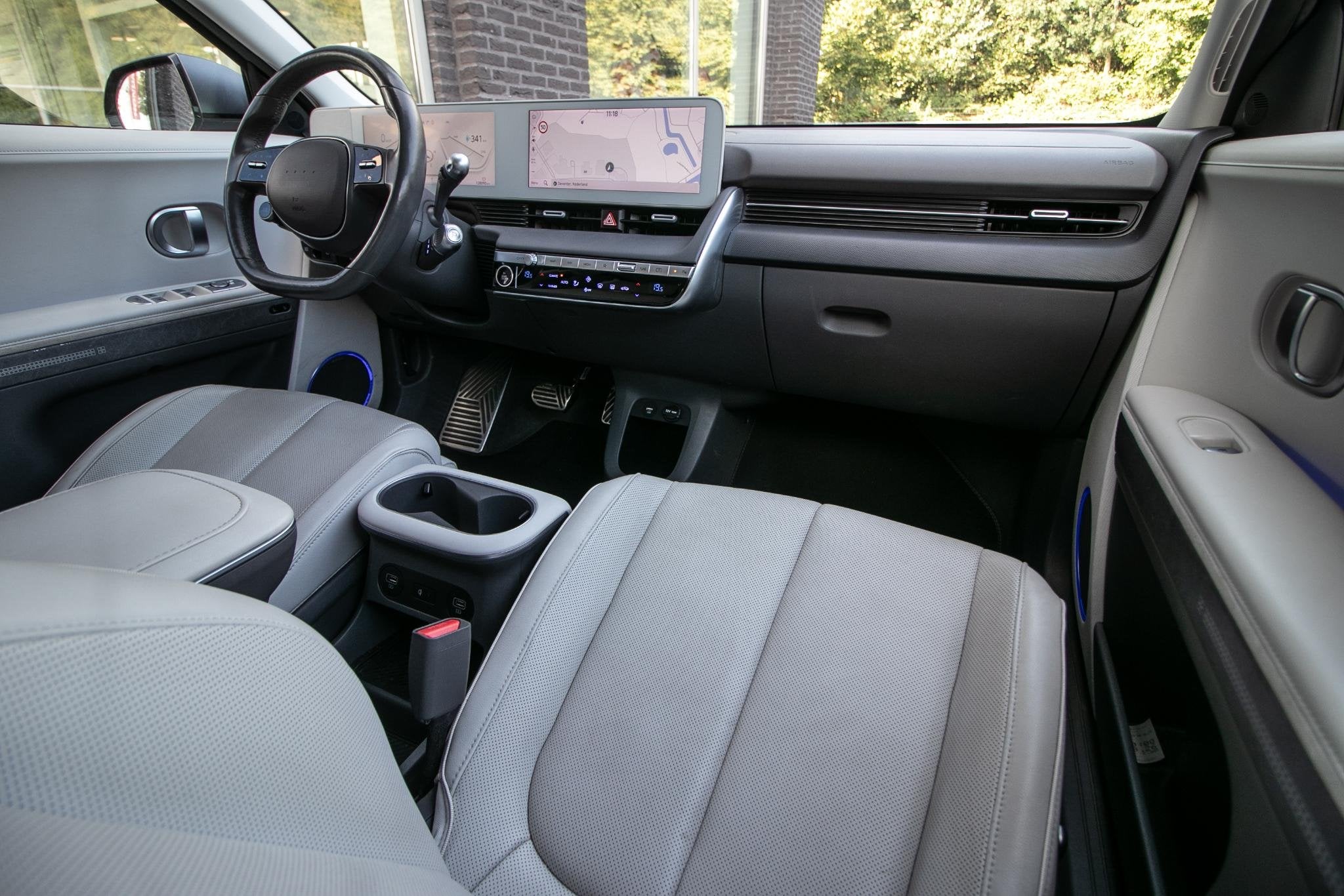 Hyundai IONIQ 5 Lounge 73kWh | SOH 96,6 | 20" Lmv | Trekhaak, Auto's, Dealer onderhouden, Achterwielaandrijving, Gebruikt, SUV of Terreinwagen