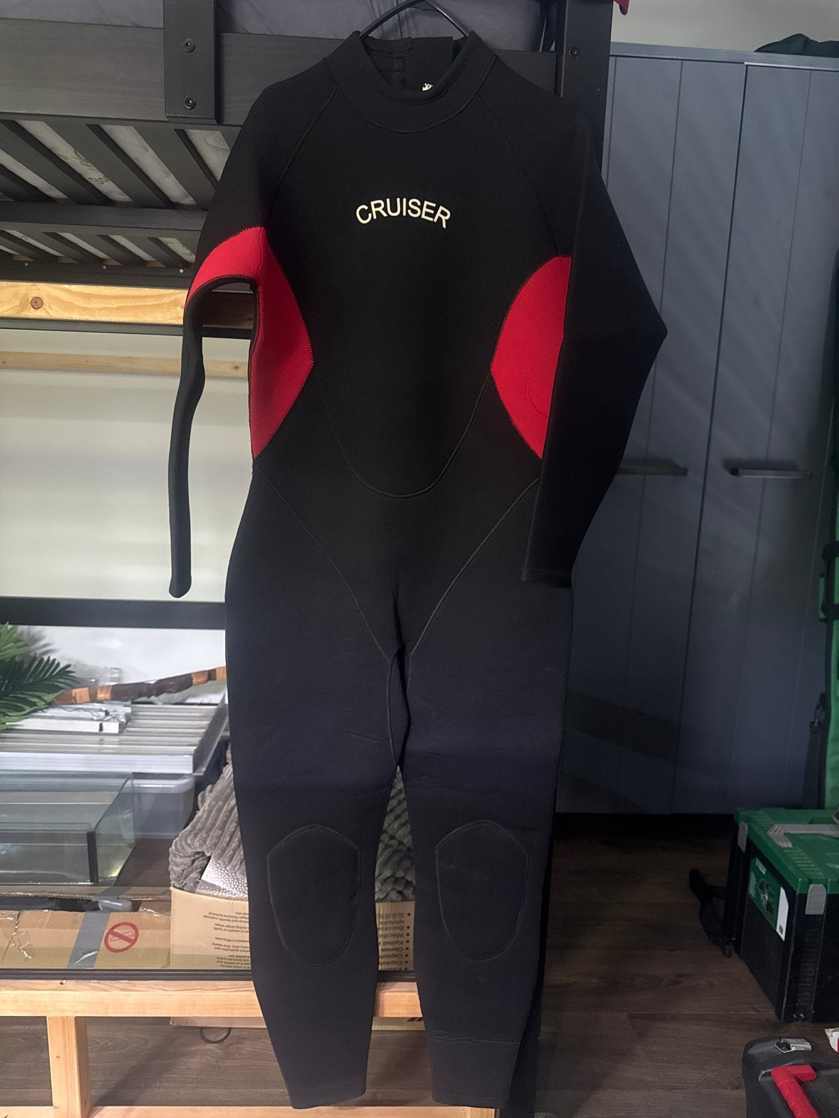 Cruiser Wetsuit - Zwart/Rood - Maat XXL, Watersport en Boten, Watersportkleding, Ophalen, Gebruikt, Dame of Heer, Wetsuit