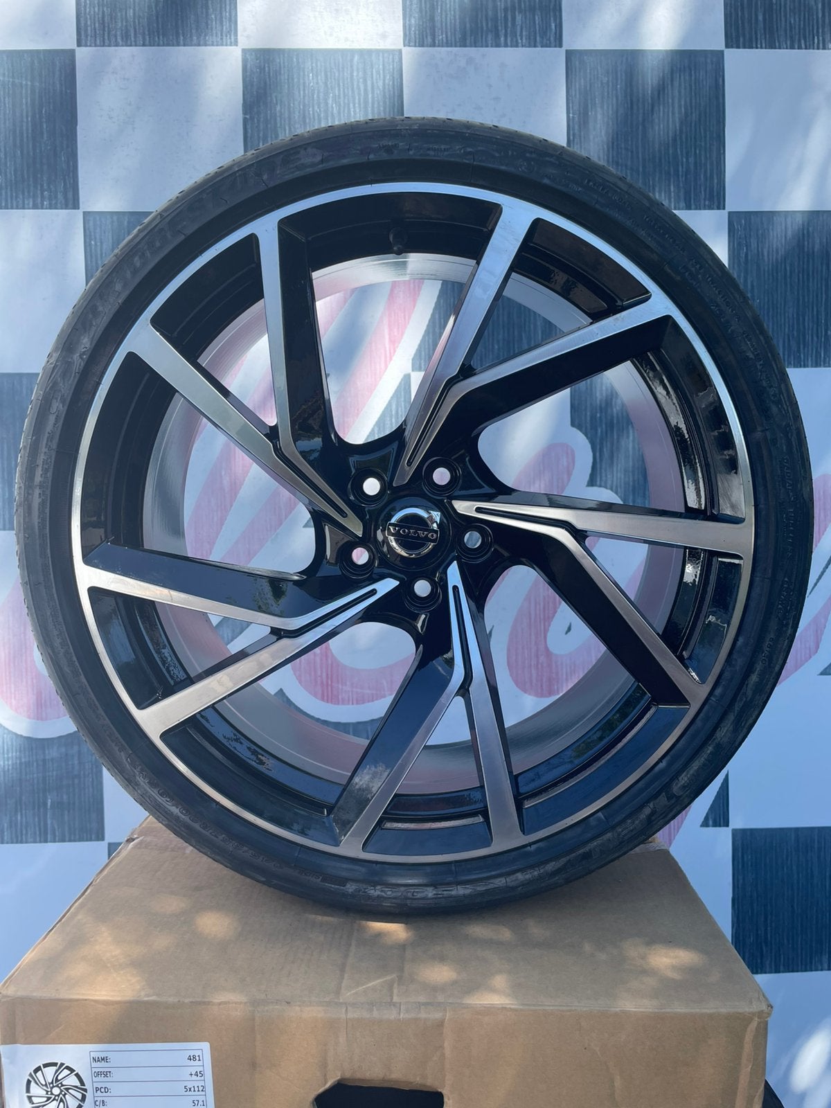 20 inch Volvo V60 velgen 5x108 + nieuwe Bridgestone, Auto-onderdelen, Banden en Velgen, 265 mm, Banden en Velgen, Nieuw, Zomerbanden