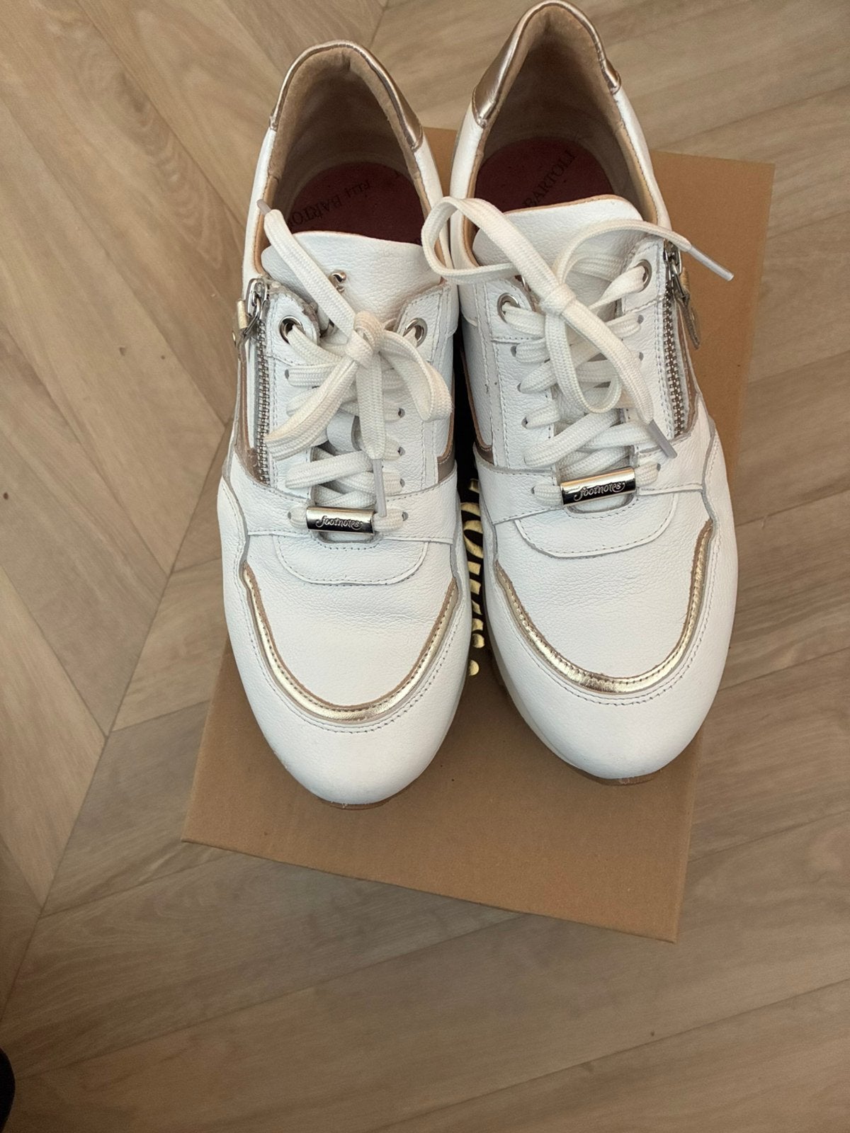 Zgan sneakers van Footnotes maat 39,5, Kleding | Dames, Ophalen of Verzenden, Zo goed als nieuw, Wit, Sneakers of Gympen