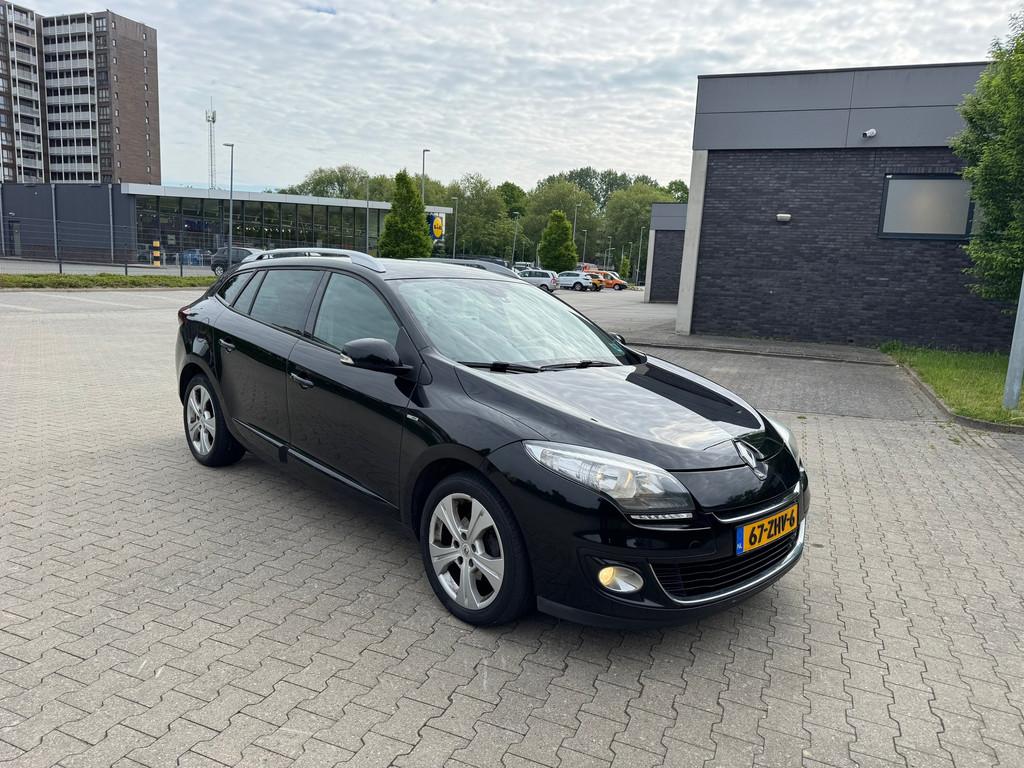 Renault Mégane Estate 1.5 dCi Bose, Auto's, Renault, Voorwielaandrijving, Euro 5, Gebruikt, Zwart