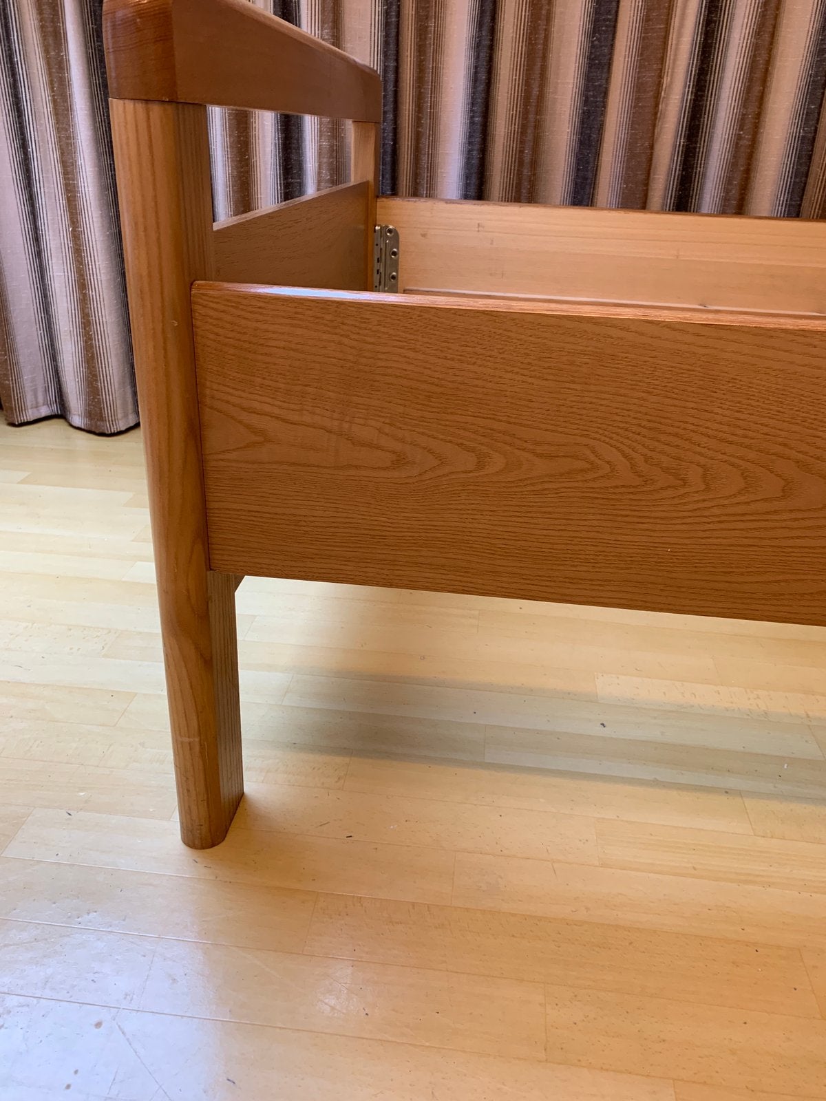 Senioren bed 90x 200, Ophalen, 90 cm, Eenpersoons, Zo goed als nieuw
