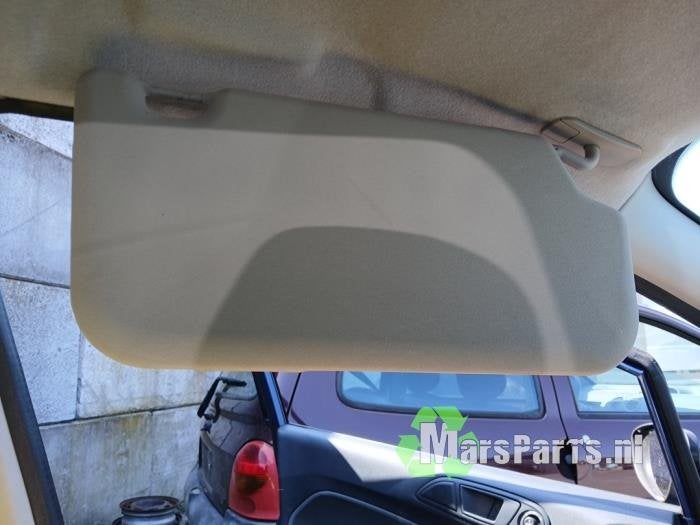 Zonneklep van een Ford Fiesta, Gebruikt, -, -, Ophalen of Verzenden