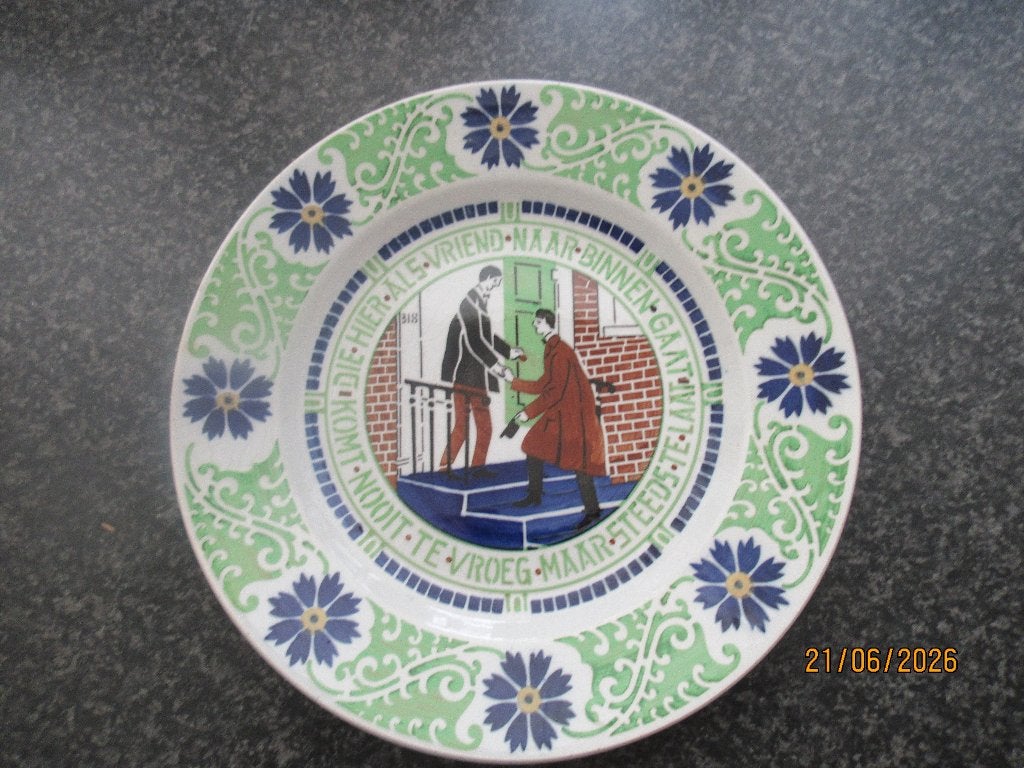 BORD- WIE ALS VRIEND HIER BINNEN GAAT- AMSTERDAMS SCHOOL1920, Ophalen of Verzenden