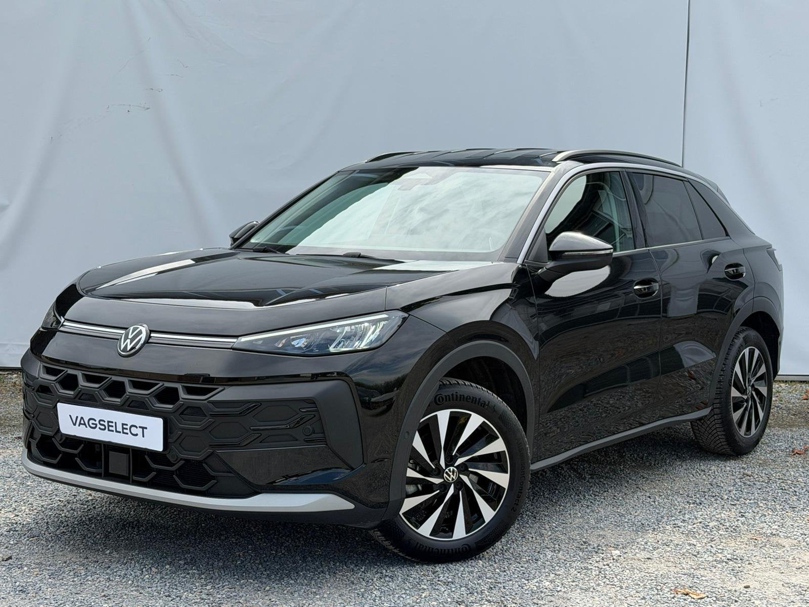 Volkswagen T-Roc 1.5 eTSI Life | Camera | ACC | Proefrit mog, Auto's, Euro 6, 4 cilinders, Zwart, 1365 kg