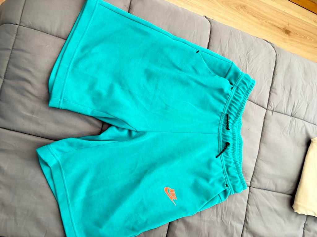 Nike tech short xl, Ophalen of Verzenden, Zo goed als nieuw, Jongen, Broek