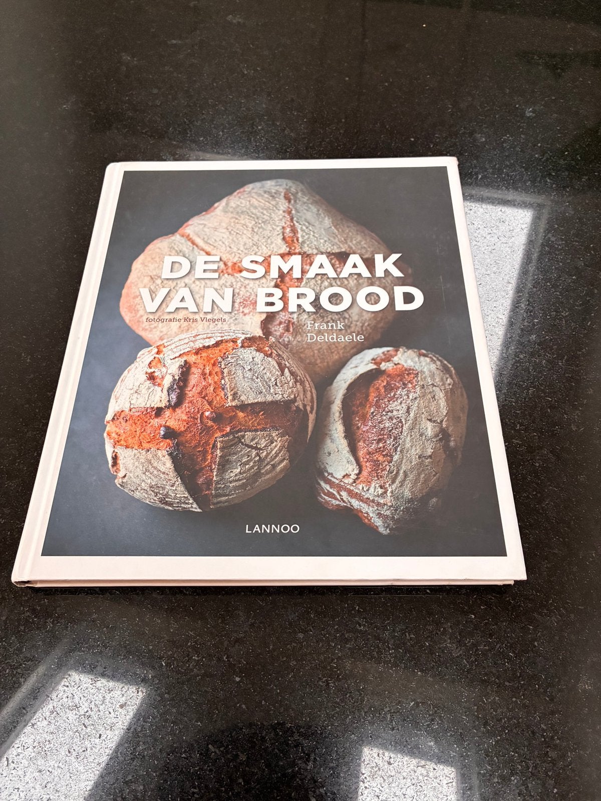 Kookboek De smaak van brood van Frank Deldaele, Ophalen of Verzenden, Zo goed als nieuw