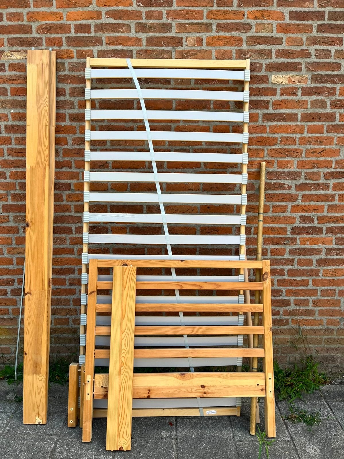 IKEA - Eenpersoonsbed met lattenbodem - Hout, 90x200 cm, Ophalen, Gebruikt, 90 cm, 200 cm