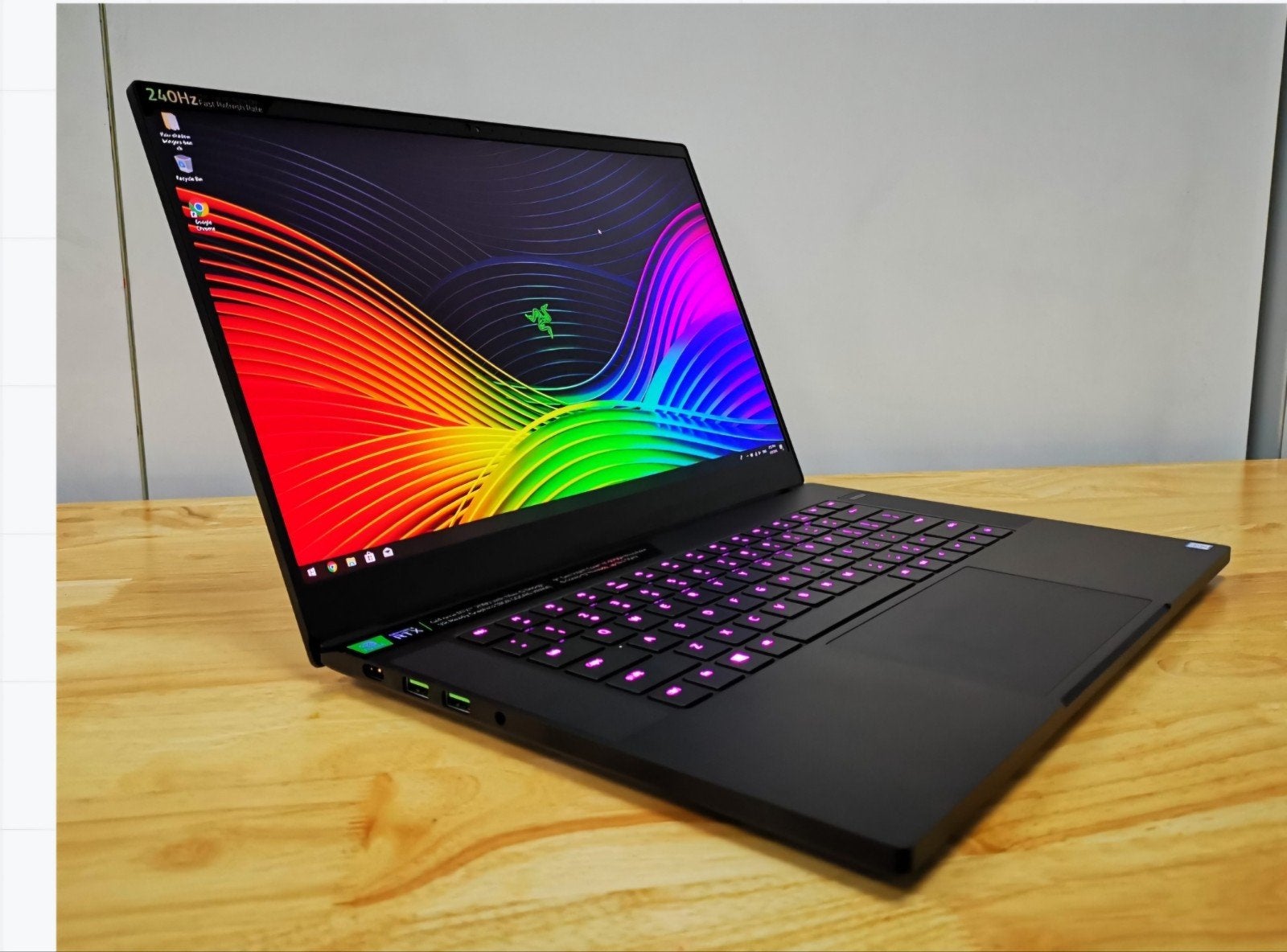 Gezocht defecte razer blade 15, Computers en Software, Ophalen of Verzenden, 15 inch