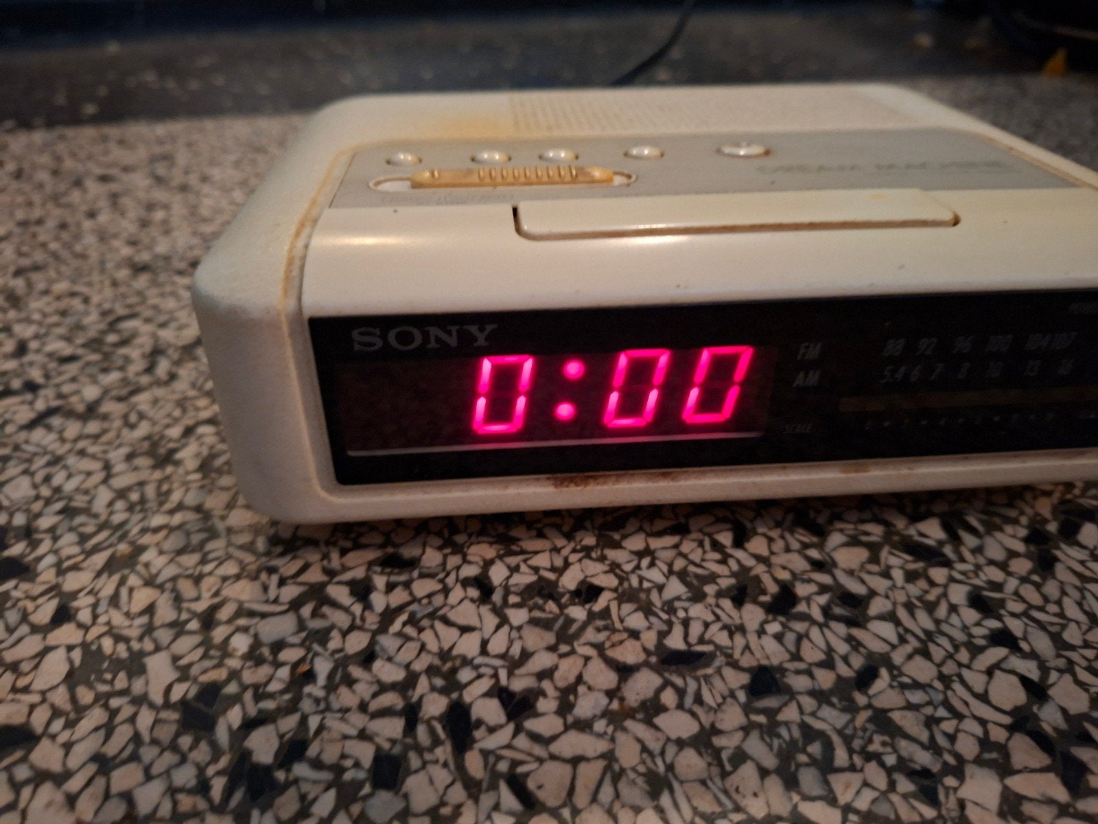 Retro wekkerradio jaren 60, Witgoed en Apparatuur, Wekkers, Ophalen of Verzenden, Gebruikt